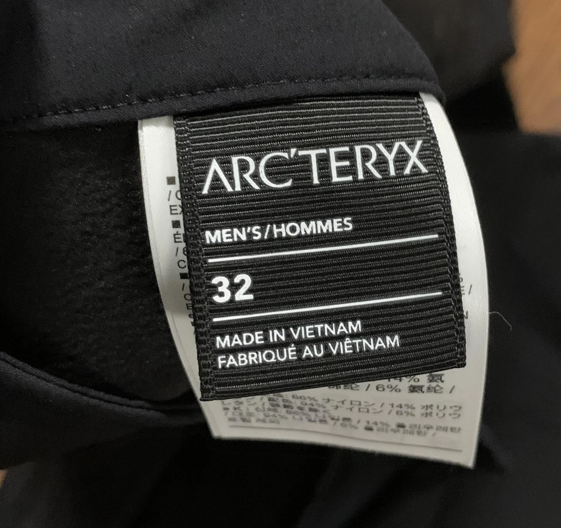 Arc'Teryc Lefroy Short Mens Black 32 — RootsBK